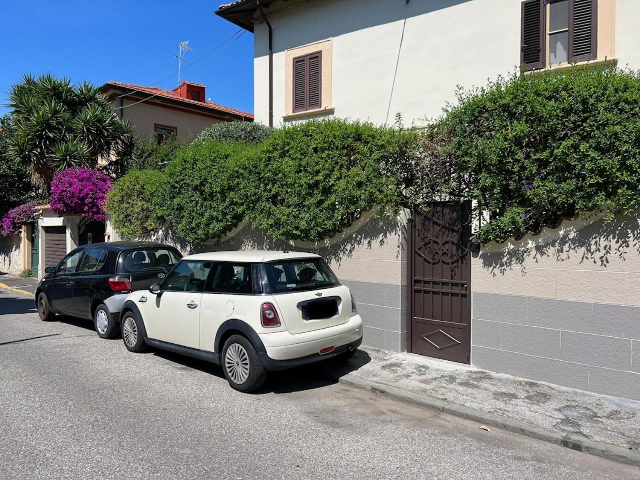 Casa Sandra Appartamento A 100 Mt Dal Mare ลีวอร์โน ภายนอก รูปภาพ