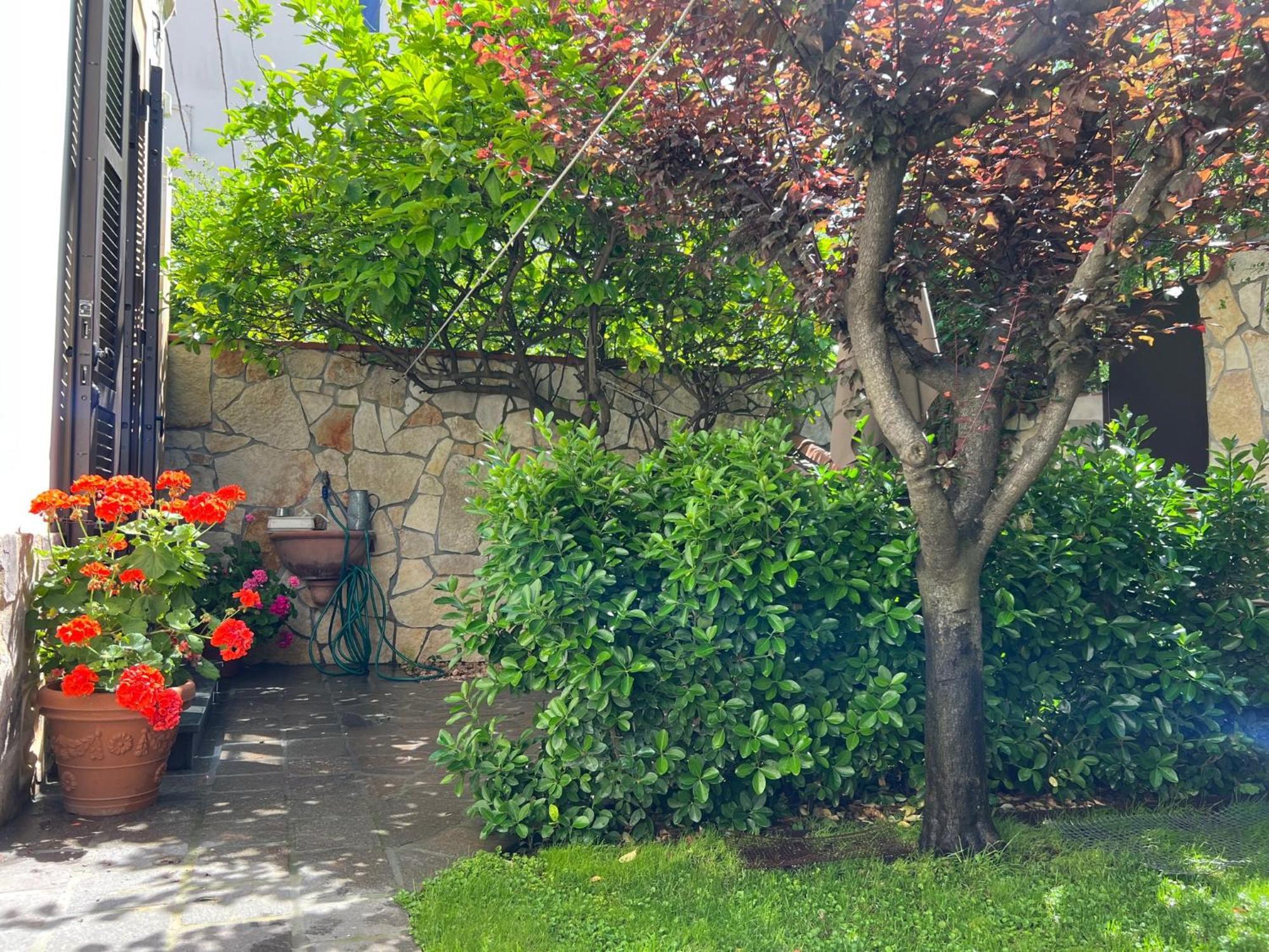 Casa Sandra Appartamento A 100 Mt Dal Mare ลีวอร์โน ภายนอก รูปภาพ